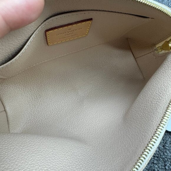 LOUIS VUITTON Pochette Cosmetic PM Pouch 399-081425 - Picture 12 of 13